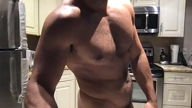 BigGuyMuscleのライブXXXチャット