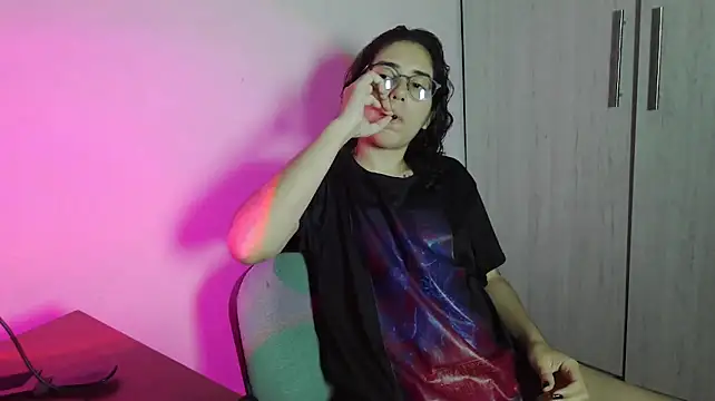 Živý XXX chat skinnyX333