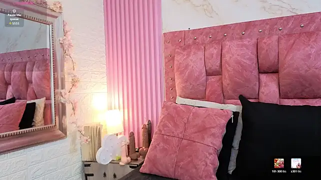 sofiagold92 Adlı Modelin Canlı XXX Sohbeti