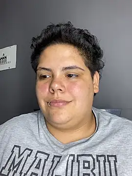 Hailey_Curvy Webcam-Show