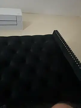 Chat +18 de sexykitt3nn ao vivo