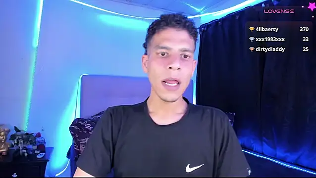 Živý XXX chat Ethan_Boyy