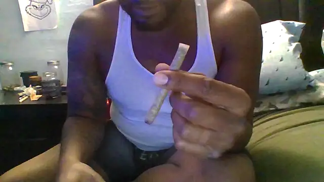 Show modela ReeferMadness59 na web-kameri