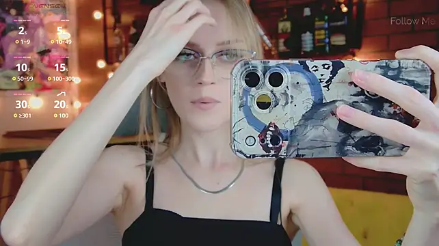 Chat +18 de KiraMontoya ao vivo
