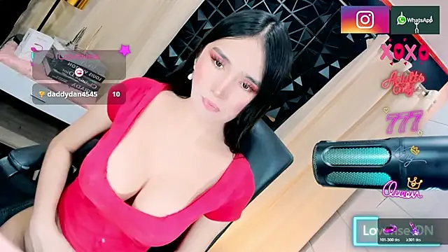 XXX chat uživo modela 8inchAbsoluteSelfsucker