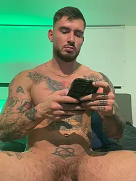 Онлайн чат XXX DimitriSullivan_