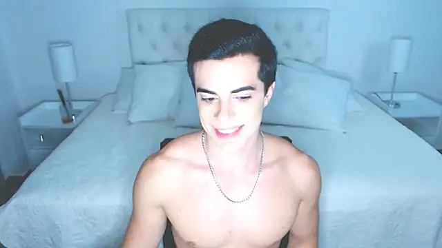mr_hunterx's Webcam Show