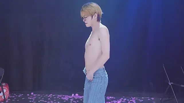 NCT-111's Webcam Show