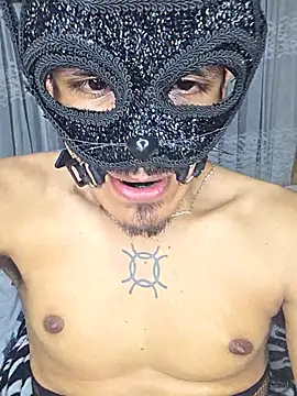 Chat XXX en directo de Mask_BDSM
