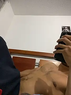 Taylor_DiamondBoy: онлайн-секс-чат