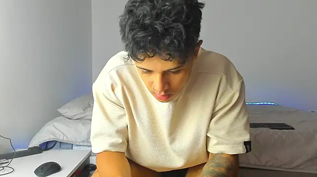 _Alex_ColtonのライブXXXチャット