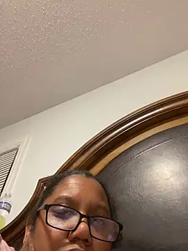 ebonyred's Live XXX Chat