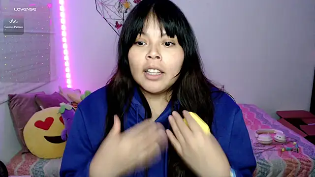 EllieMoonX's Live XXX Chat
