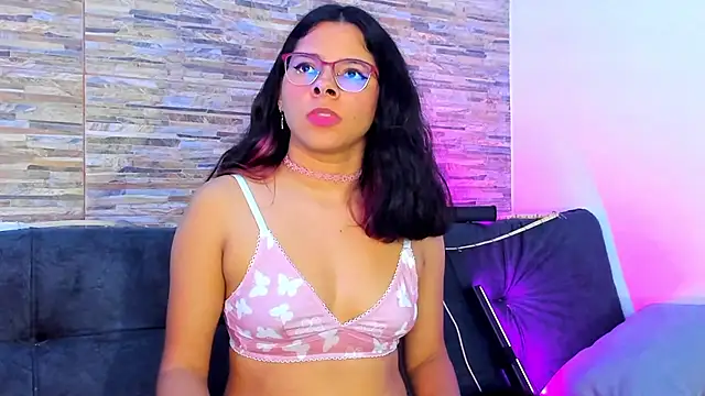 Chatroom XXX en direct de nath_redrex