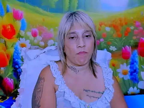 Chat XXX en directo de indianroxy