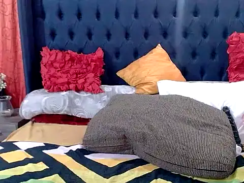 Chat XXX en directo de ROSESNICKER00