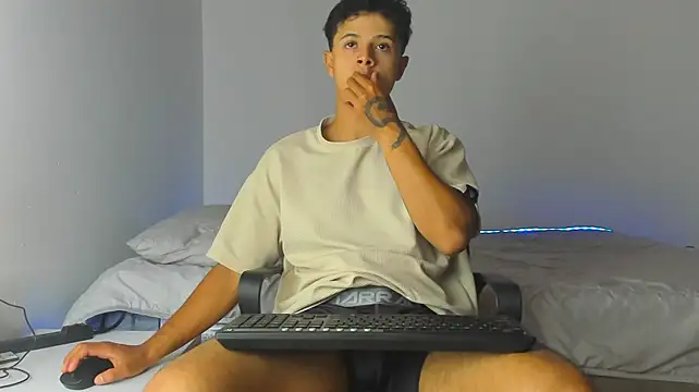 _Alex_Coltonn Webbikameraesitys