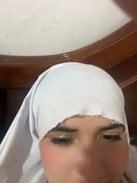 Chat +18 de celeste_mill ao vivo