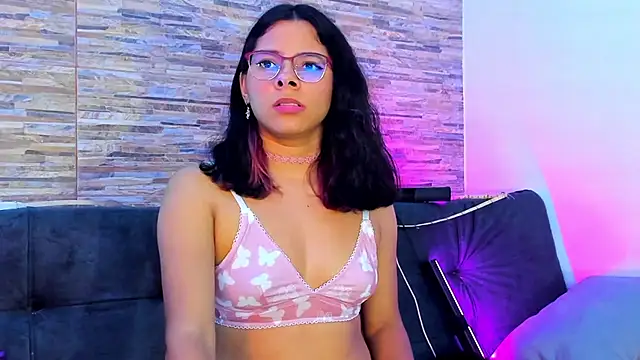nath_redrex Adlı Modelin Canlı XXX Sohbeti