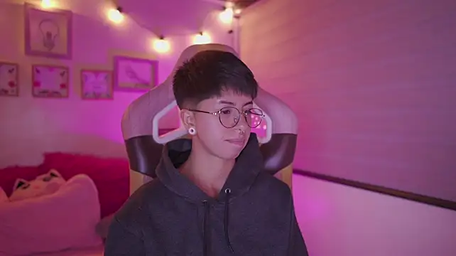 Chat XXX en directo de tommy_blue