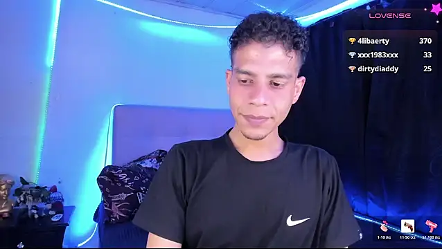Ethan_Boyy webcam show