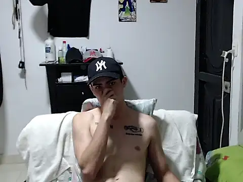 Show modela Zac_Efront na web-kameri