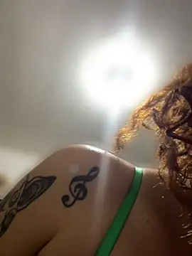 Živý XXX chat hally-jensen1
