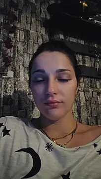 Živý XXX chat EmilyMoonlight