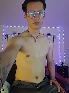 Brandon_starkk 即時 XXX 聊天