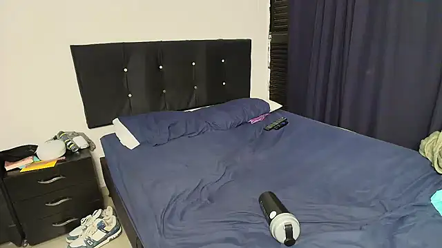 Živý XXX chat NicoDavisOfficial
