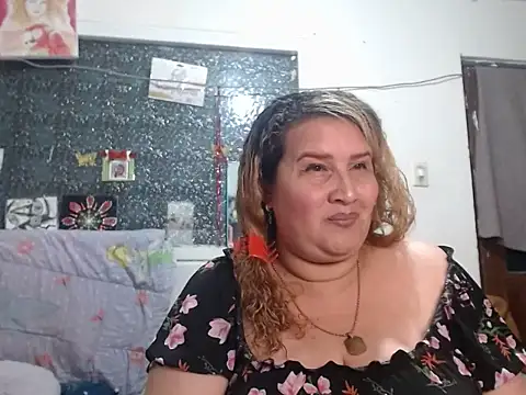 Chat XXX ao vivo de Perla1981--