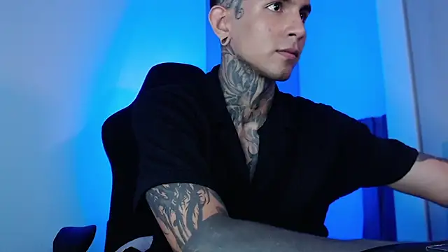 Chat XXX ao vivo de Travisttanner28