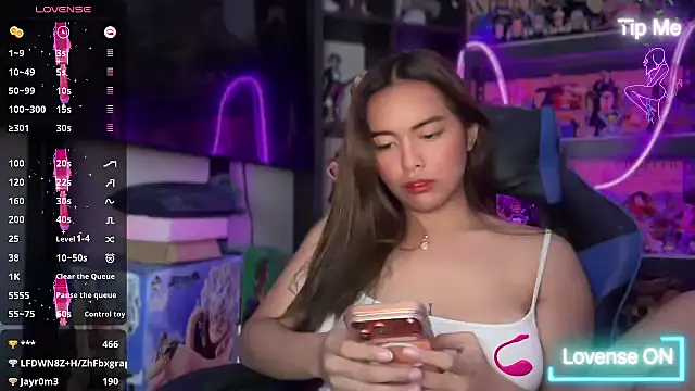 Živý XXX chat Urasianbabyx