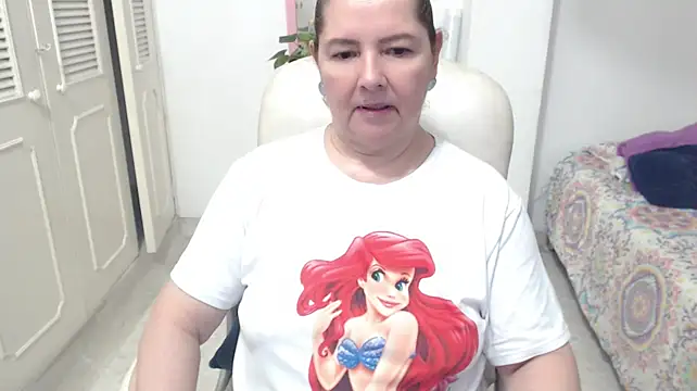 צ'אט XXX בשידור חי של leonela_69
