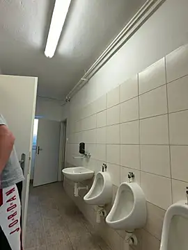 Oliver_outside Live XXX-chat