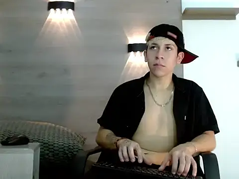 Gaeliitto Live XXX Chat