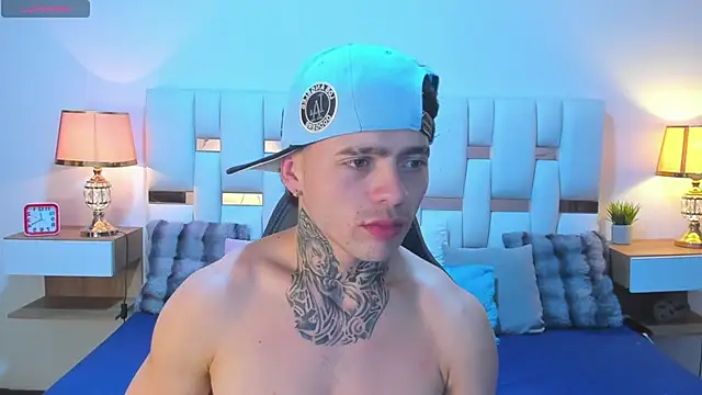 XXX chat uživo modela Zeus_damian21