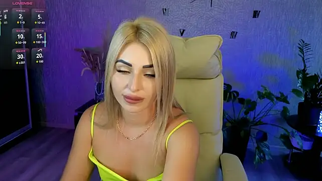 NikkiiStill's Live XXX Chat