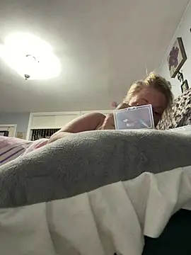 sweetkacibaby's Webcam Show