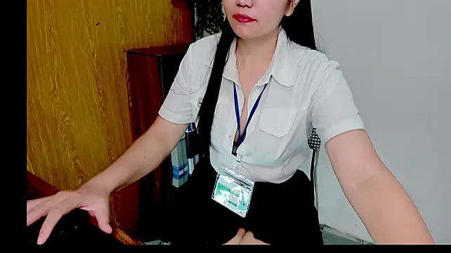 Chubby_Pig99's Live XXX Chat