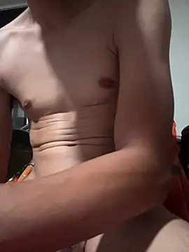 DickJusGrowz: διαδικτυακό σόου στην κάμερα