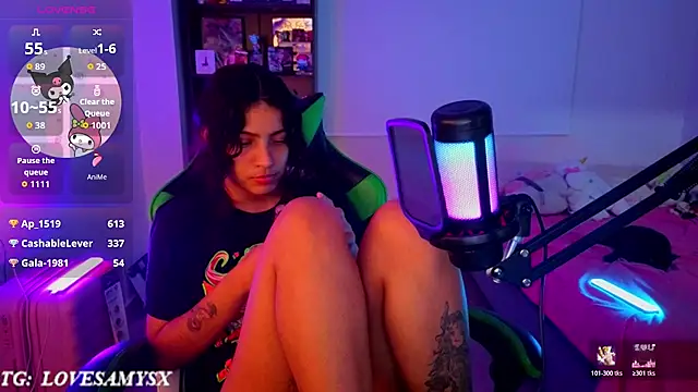 Lovelyamyy XXX чат на живо