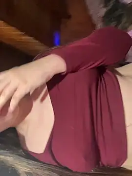 MillieBobbyBrowns Show Webcam