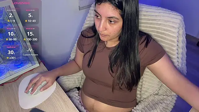 Czat XXX na żywo – cloe_small