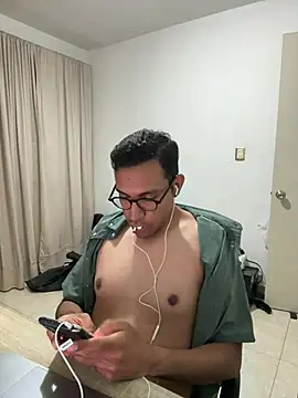 Вебкам-шоу AdrianGarcia89