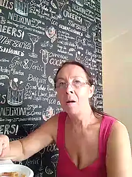 Celine_Faer1 Adlı Modelin Canlı XXX Sohbeti