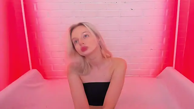 Chat +18 de AlessaKiss ao vivo