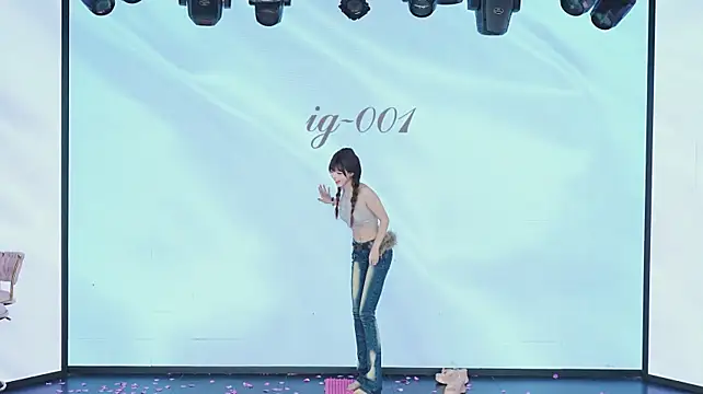 IG-001 Live XXX-Chat