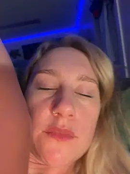 tameinterval29's Live XXX Chat