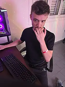 Živý XXX chat BoyWithToys1